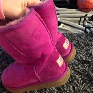 Size 3 in kids Magenta Uggs.
